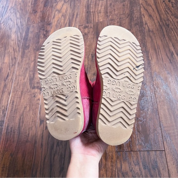 UGG • Classic Short Boot 5825 burgundy maroon pink suede sheepskin shearling mid - Picture 11 of 12